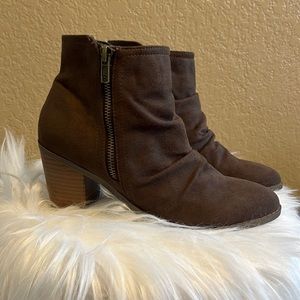 Women's Suede Ankle Booties
SHOE-DAZZLE,  BROWN